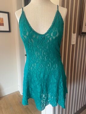 VTG Jewel Toned Emerald Lace Slip | Intimates Lingerie Sleepwear | Size Large